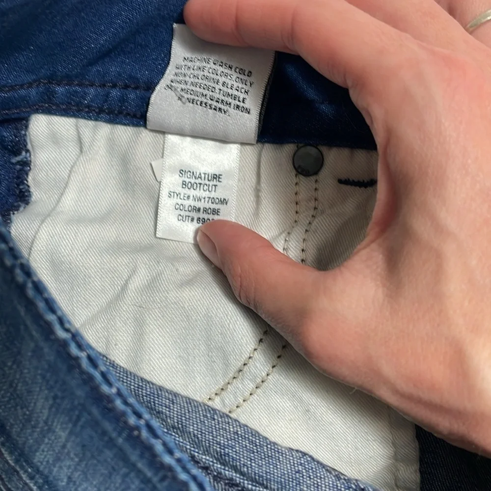 HUDSON “signature bootcut” jeans - Picture 9 of 10